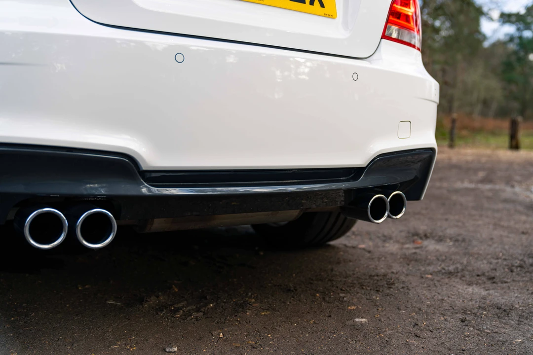 2011 BMW 1M - Image 28 of 31