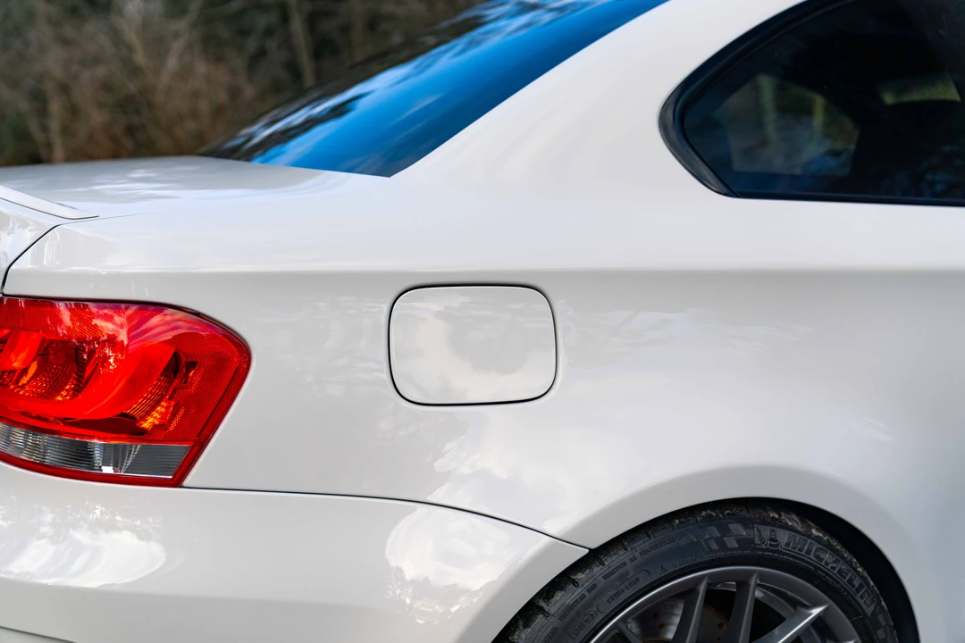 2011 BMW 1M - Image 30 of 31
