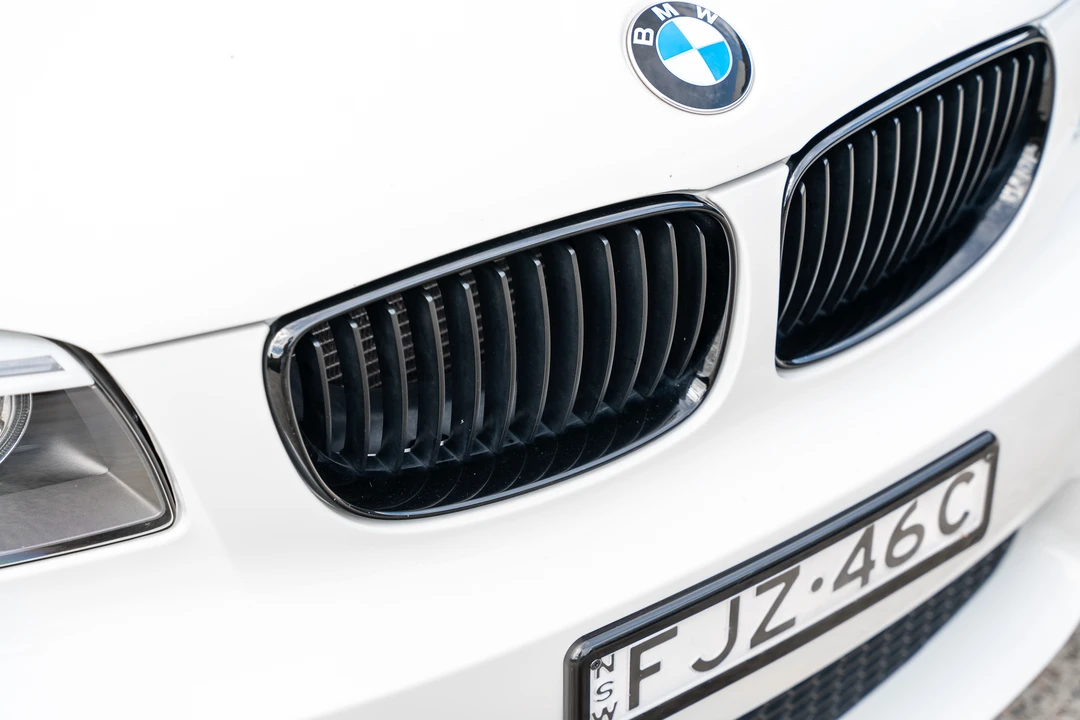 2012 BMW 1M - Image 18 of 31