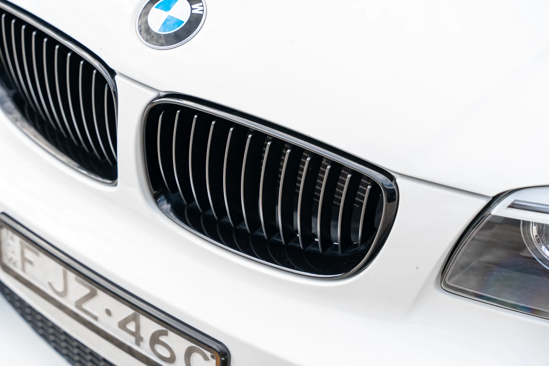 2012 BMW 1M - Image 19 of 31