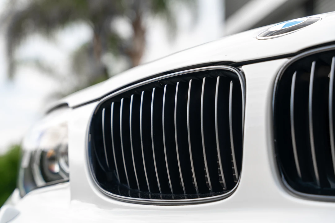 2012 BMW 1M - Image 20 of 31