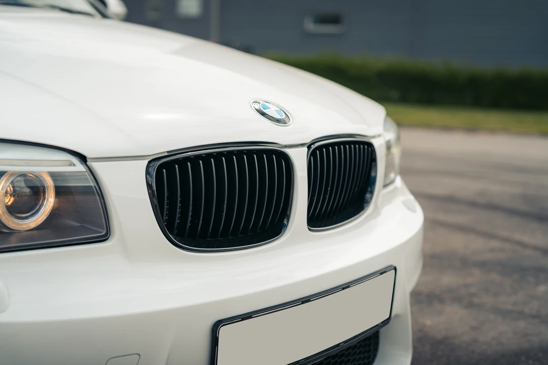 2012 BMW 1M - Image 14 of 31