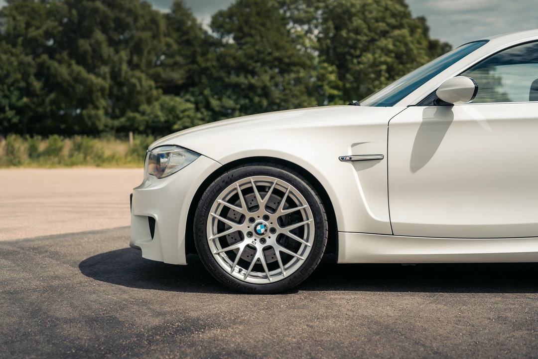 2012 BMW 1M - Image 27 of 31