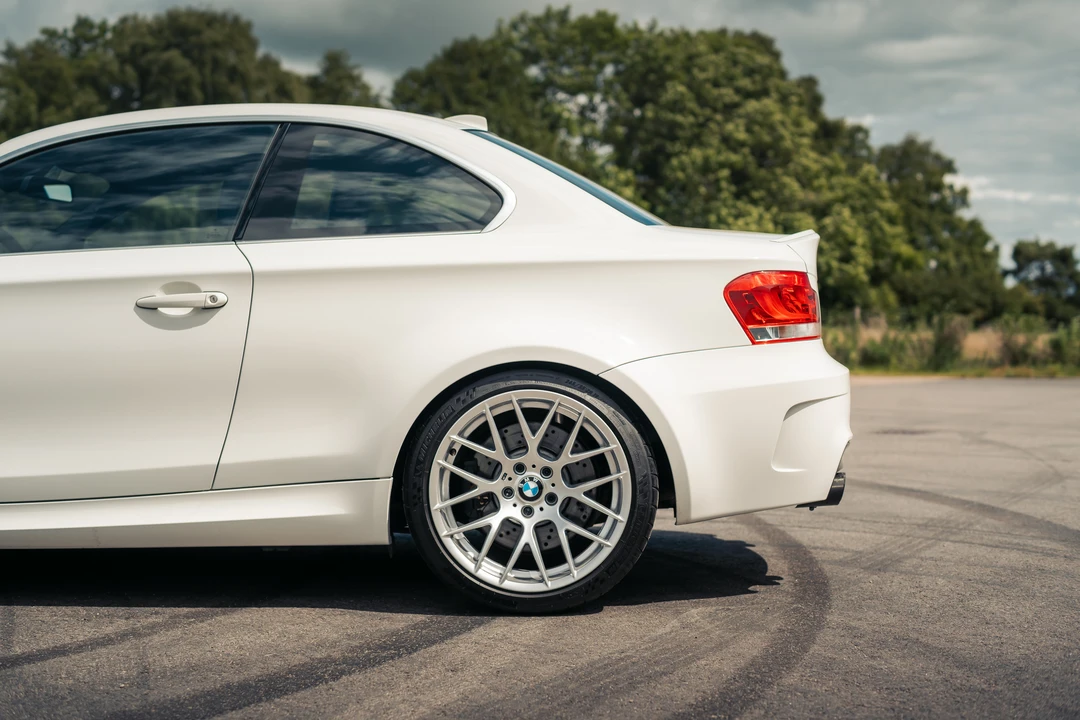 2012 BMW 1M - Image 28 of 31