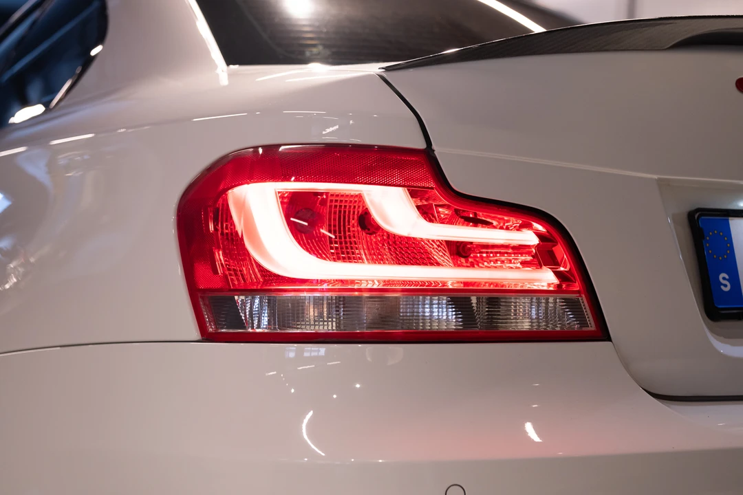 2012 BMW 1M - Image 16 of 31