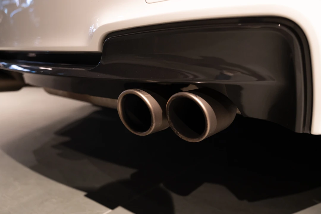2012 BMW 1M - Image 29 of 31