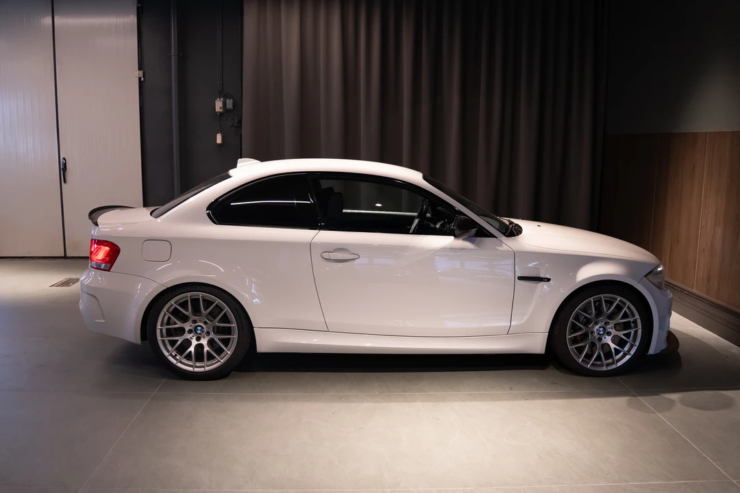 2012 BMW 1M - Image 4 of 31