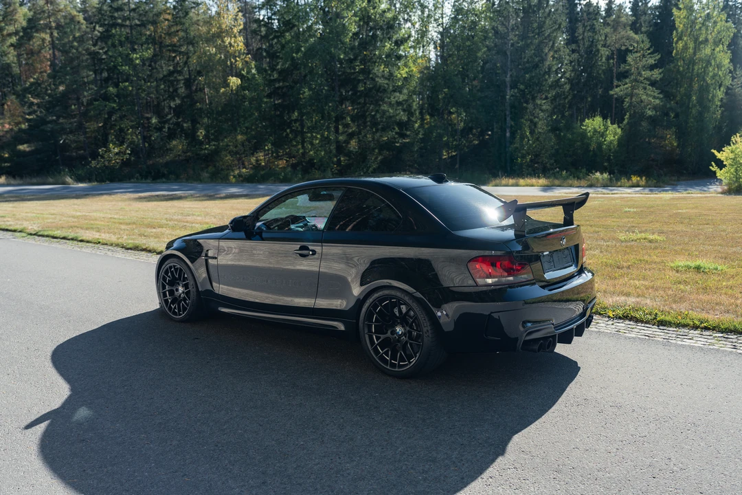 2012 BMW 1M - Image 16 of 31