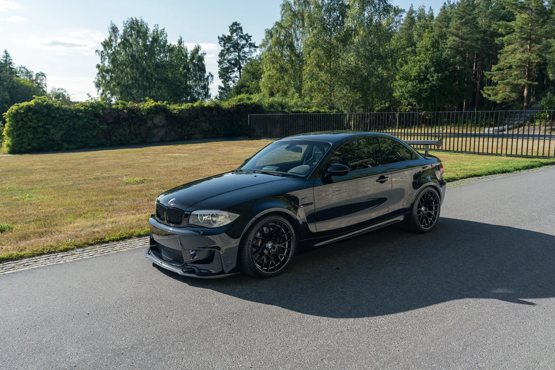 2012 BMW 1M - Image 17 of 31