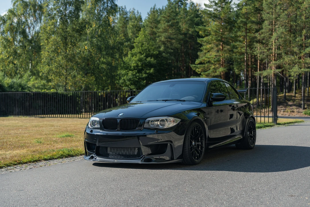 2012 BMW 1M - Image 18 of 31
