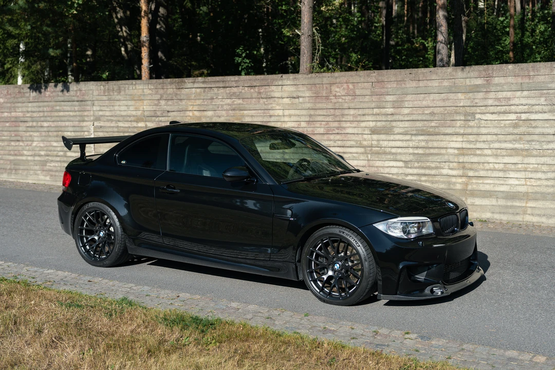 2012 BMW 1M - Image 11 of 31