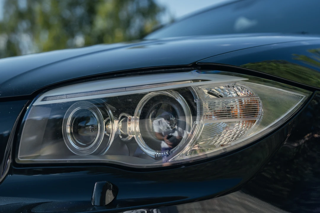2012 BMW 1M - Image 25 of 31