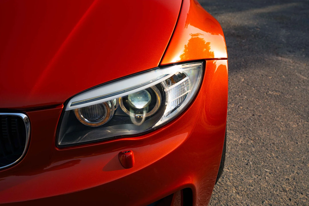 2012 BMW 1M - Image 23 of 31