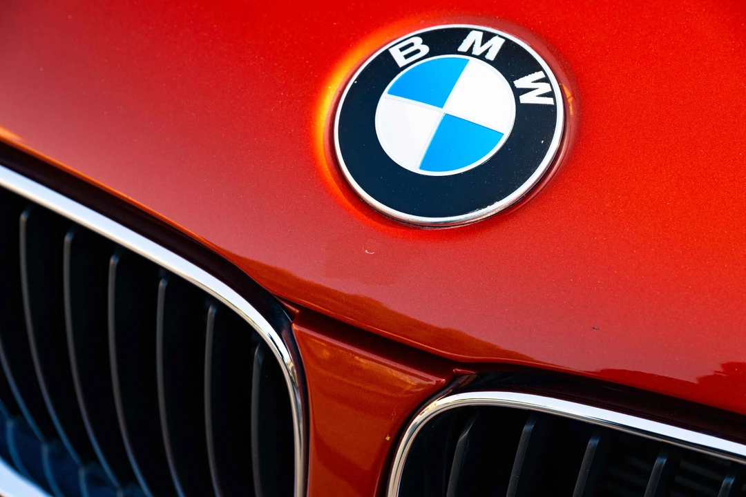 2012 BMW 1M - Image 25 of 31