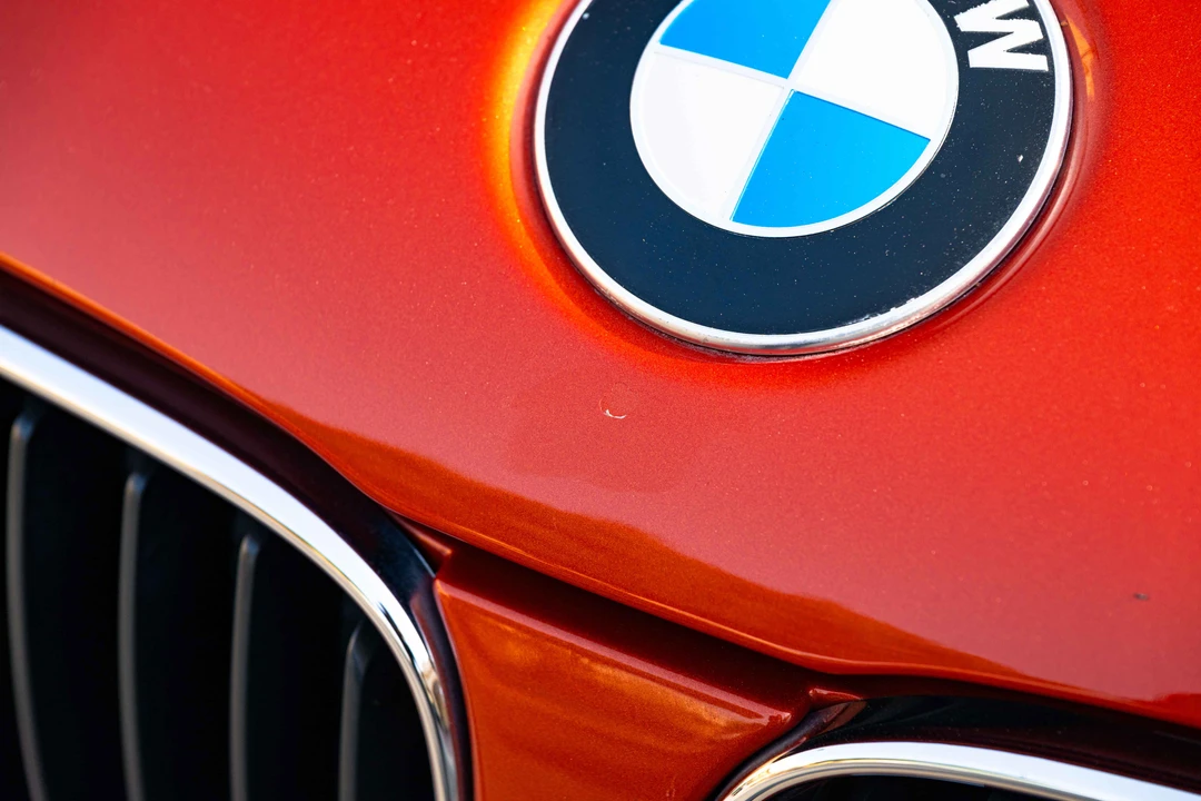 2012 BMW 1M - Image 26 of 31