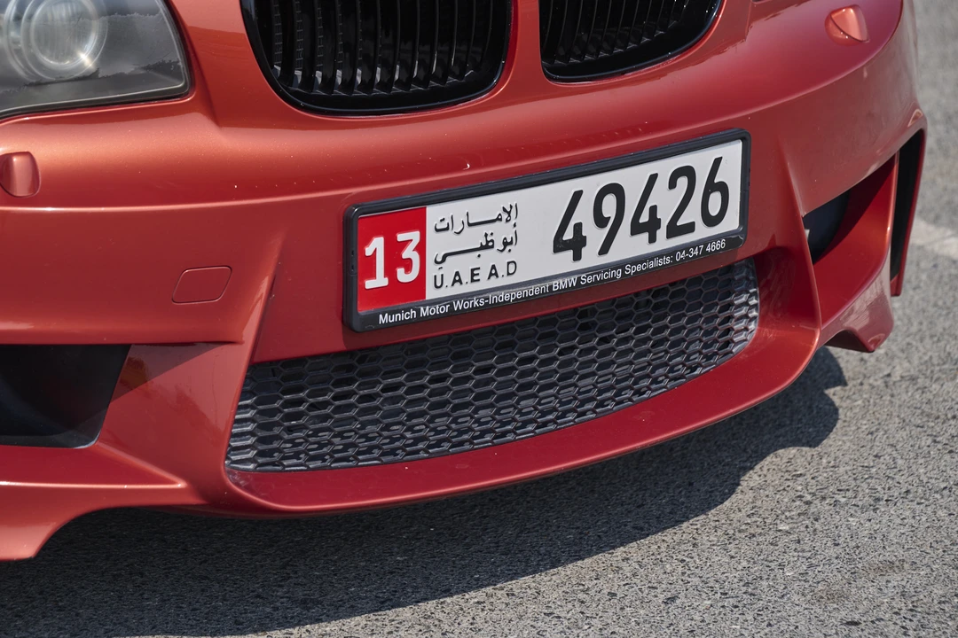 2012 BMW 1M - Image 18 of 31