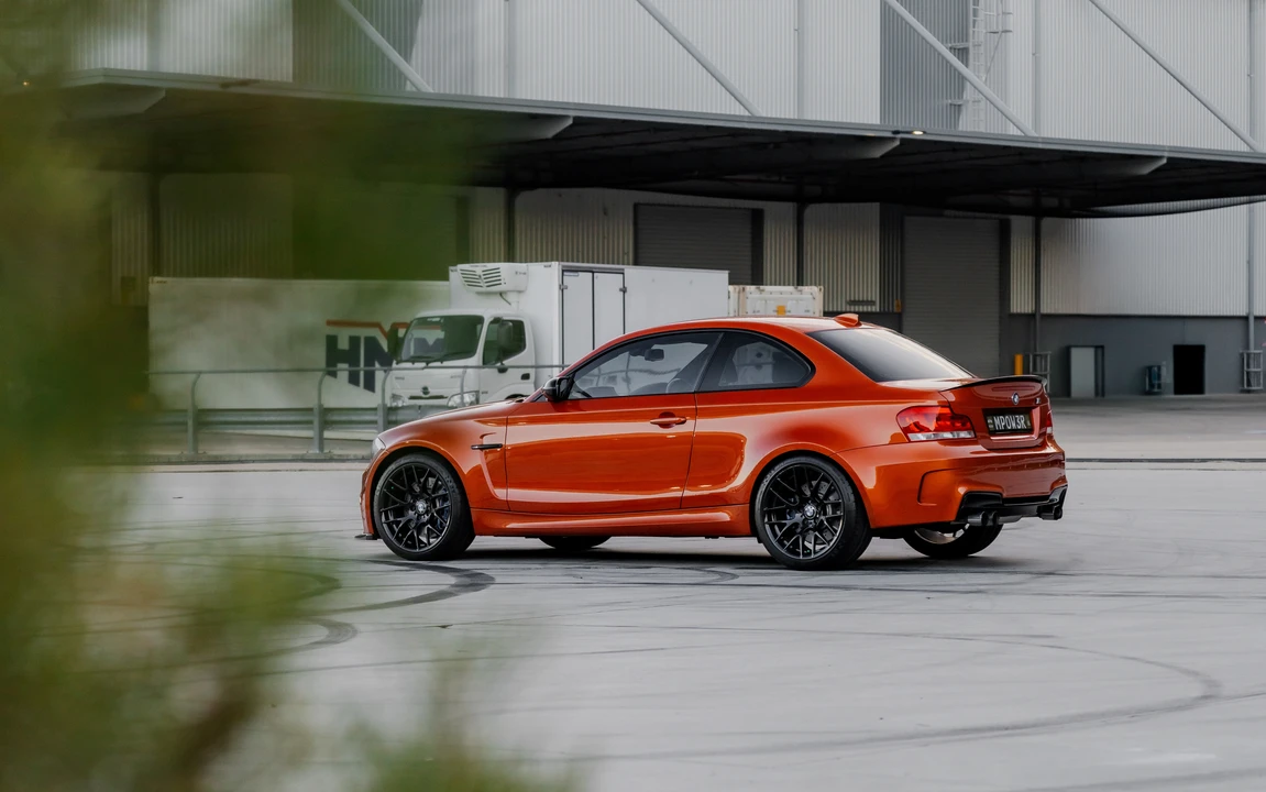 2012 BMW 1M - Image 24 of 31