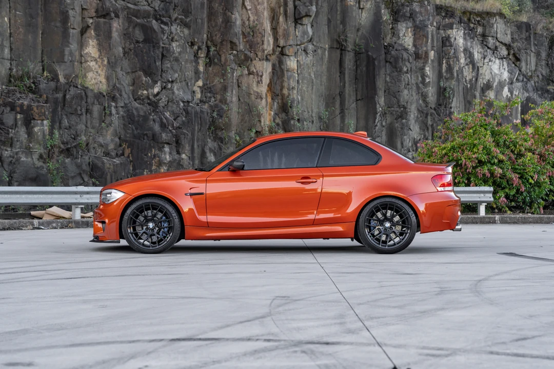 2012 BMW 1M - Image 16 of 31