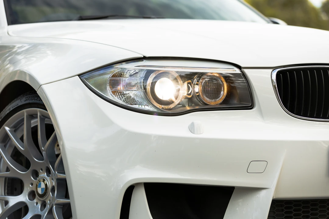 2012 BMW 1M - Image 23 of 31