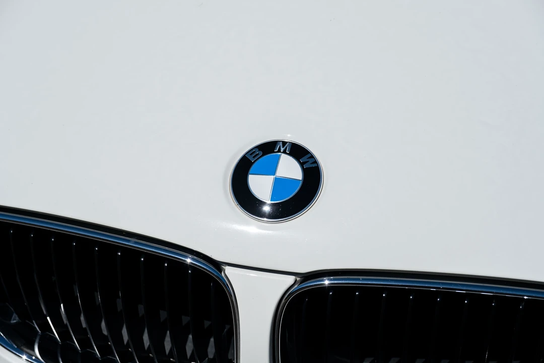 2012 BMW 1M - Image 19 of 31