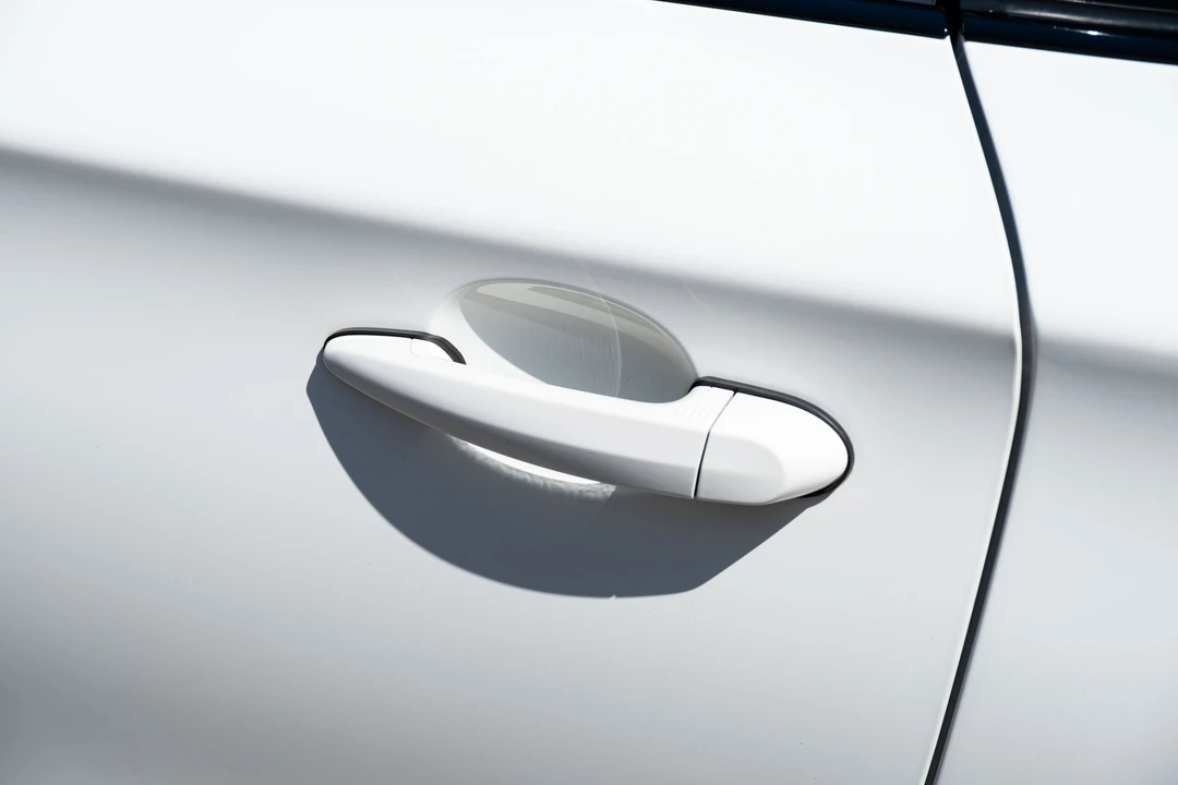 2012 BMW 1M - Image 30 of 31