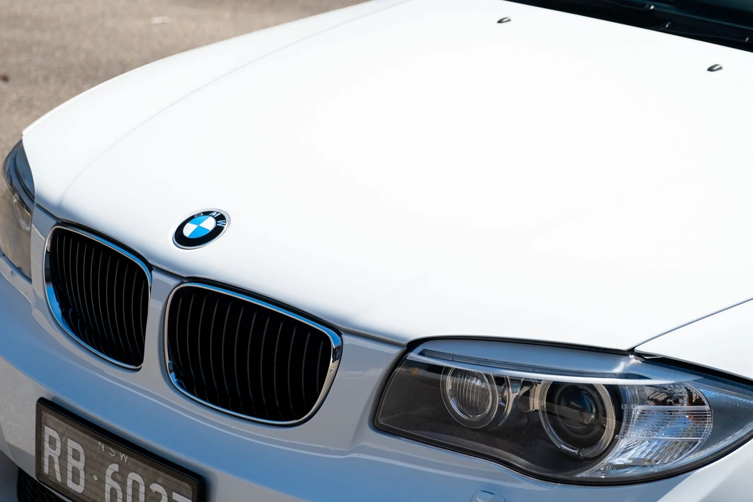 2012 BMW 1M - Image 22 of 31