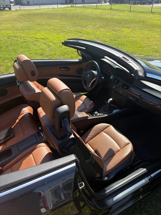 2012 BMW E93 3 Series Convertible - Image 2 of 11