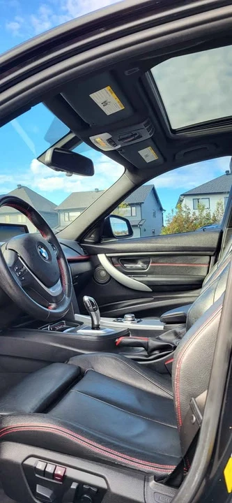 2012 BMW 3 Series - Image 4 of 5