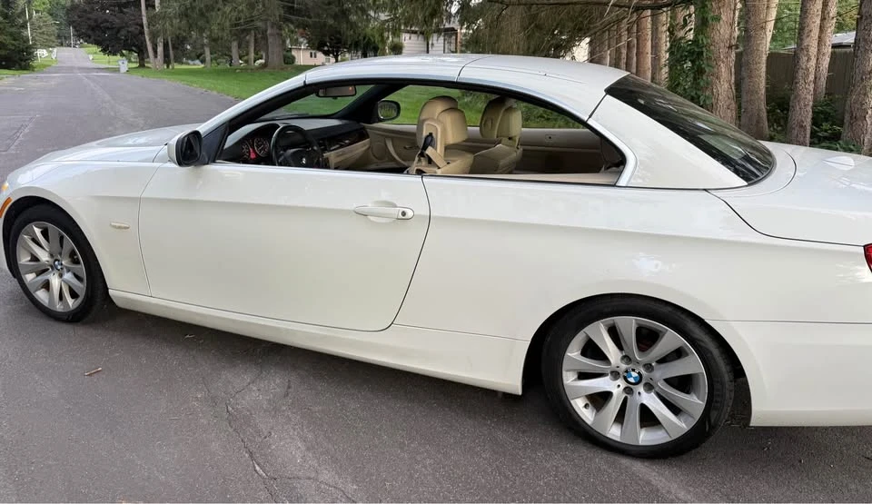 2012 BMW E93 3 Series Convertible - Image 8 of 8