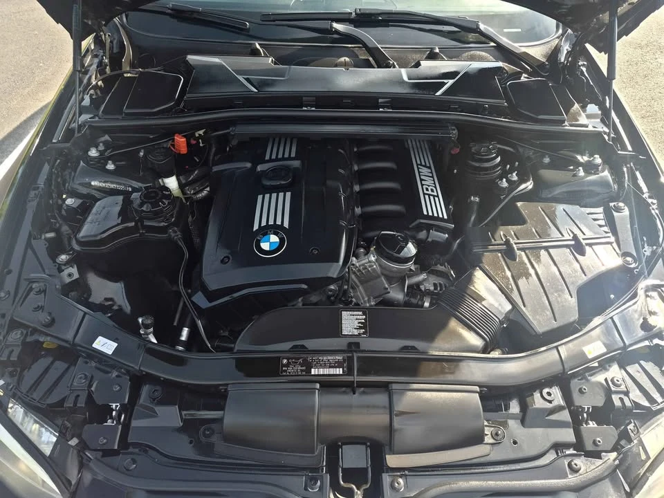 2012 BMW E93 3 Series Convertible - Image 14 of 15