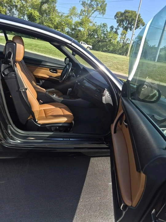 2012 BMW E93 3 Series Convertible - Image 8 of 15