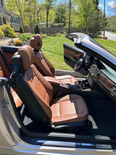 2012 BMW E93 3 Series Convertible - Image 2 of 3