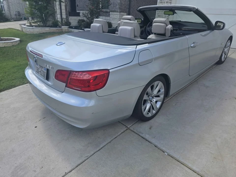 2012 BMW E93 3 Series Convertible - Image 5 of 9