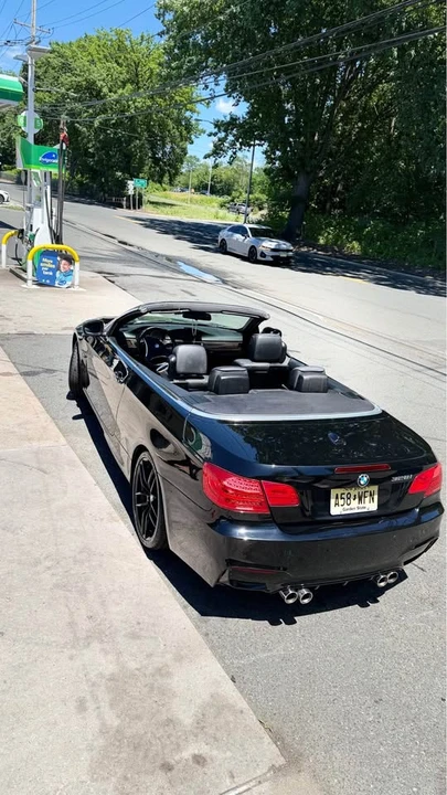 2012 BMW E93 3 Series Convertible - Image 4 of 4