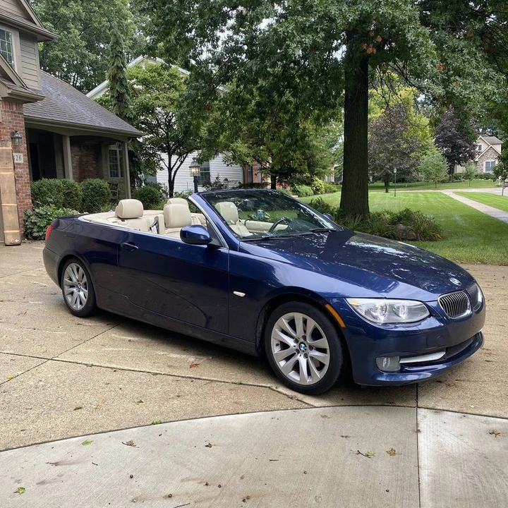 2012 BMW E93 3 Series Convertible - Image 2 of 16