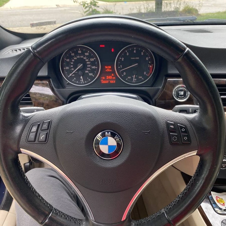 2012 BMW E93 3 Series Convertible - Image 10 of 16