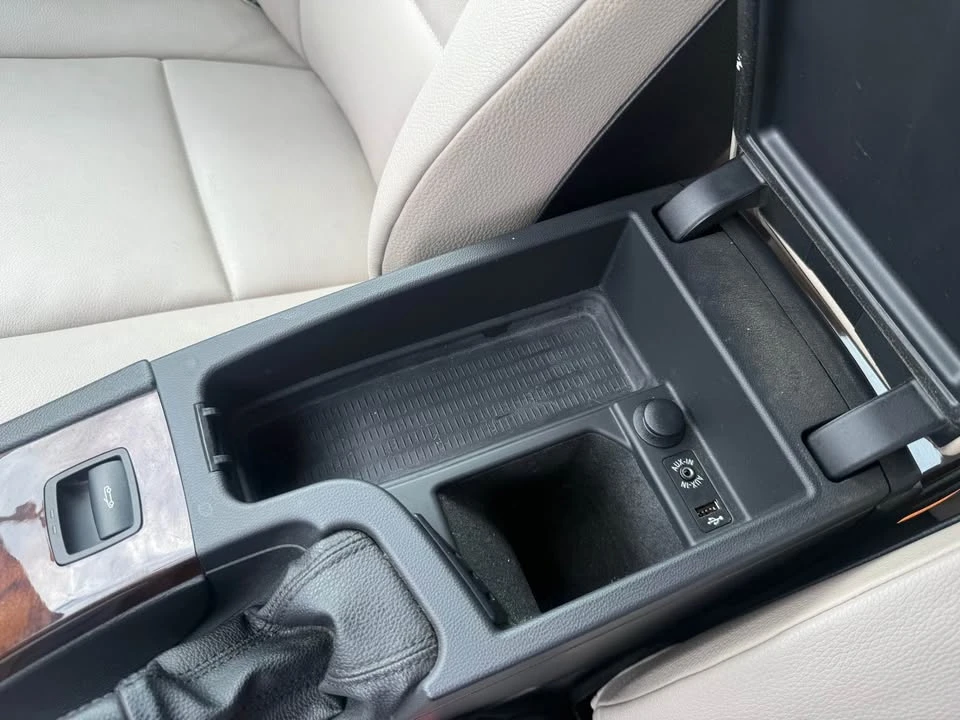 2012 BMW E93 3 Series Convertible - Image 11 of 20
