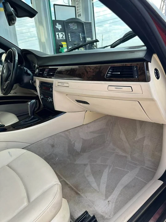 2012 BMW E93 3 Series Convertible - Image 7 of 9