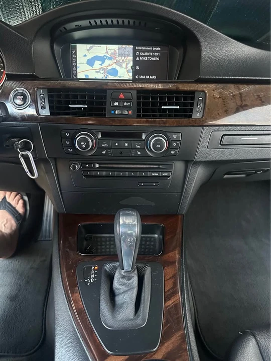 2012 BMW E93 3 Series Convertible - Image 16 of 17