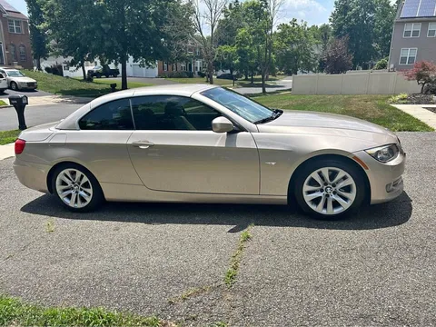 2012 BMW 3 Series 328i Convertible 2D