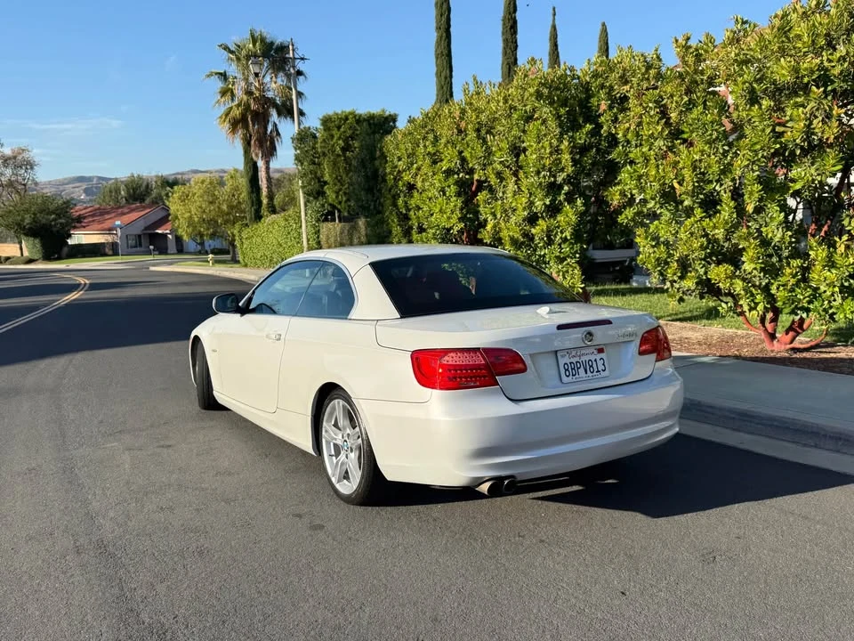 2012 BMW E93 3 Series Convertible - Image 8 of 17
