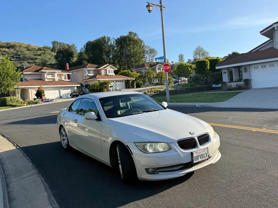 2012 BMW E93 3 Series Convertible - Image 6 of 17