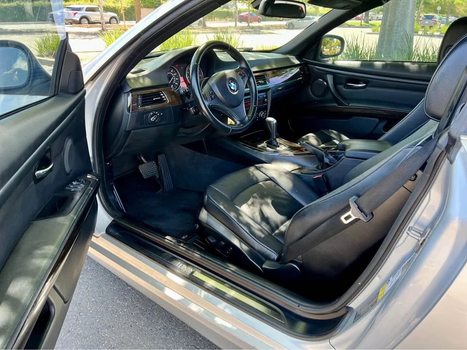 2012 BMW E93 3 Series Convertible - Image 9 of 17