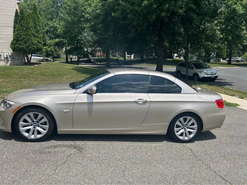 2012 BMW E93 3 Series Convertible - Image 2 of 8