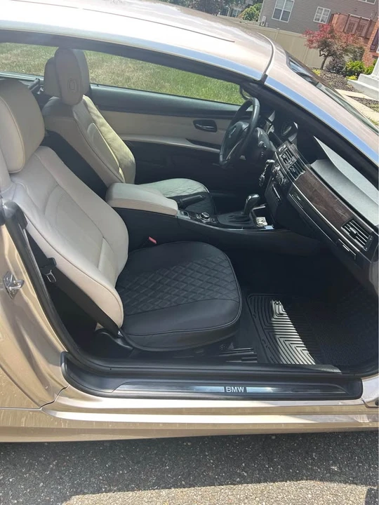 2012 BMW E93 3 Series Convertible - Image 3 of 8