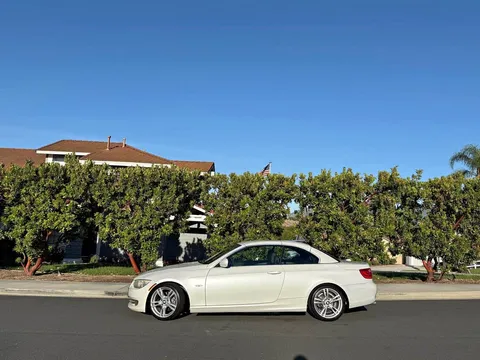 2012 BMW 3 Series 328i Convertible 2D