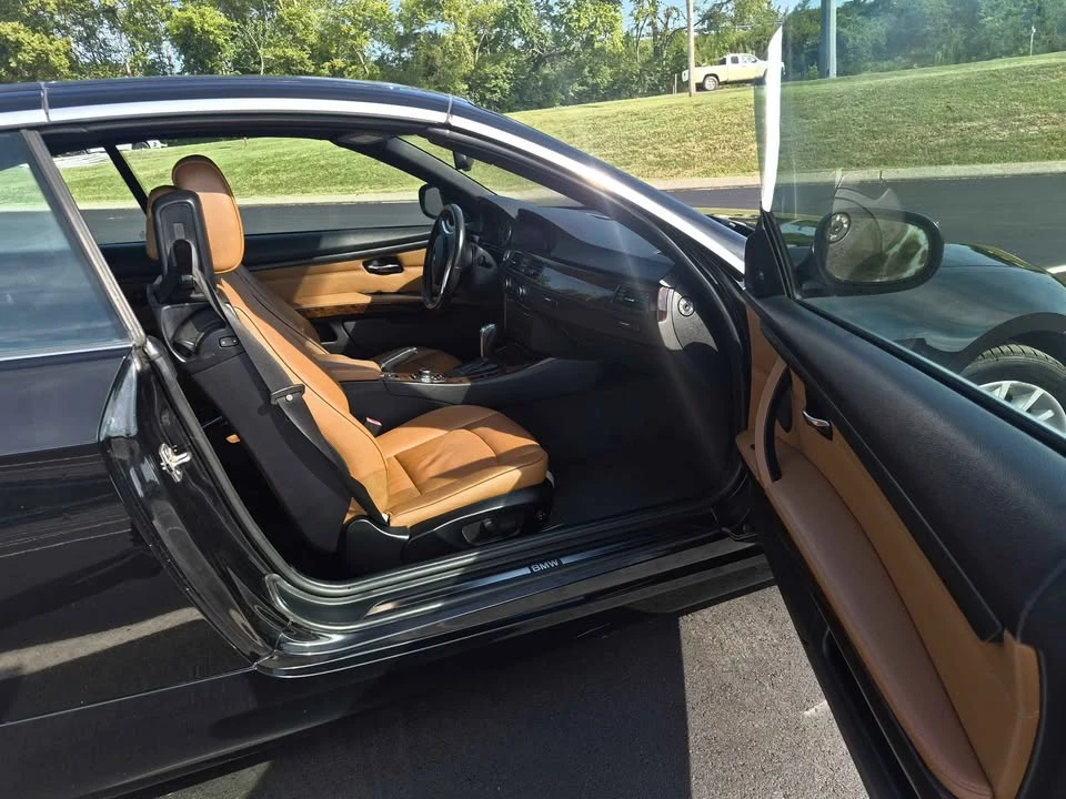 2012 BMW E93 3 Series Convertible - Image 12 of 19
