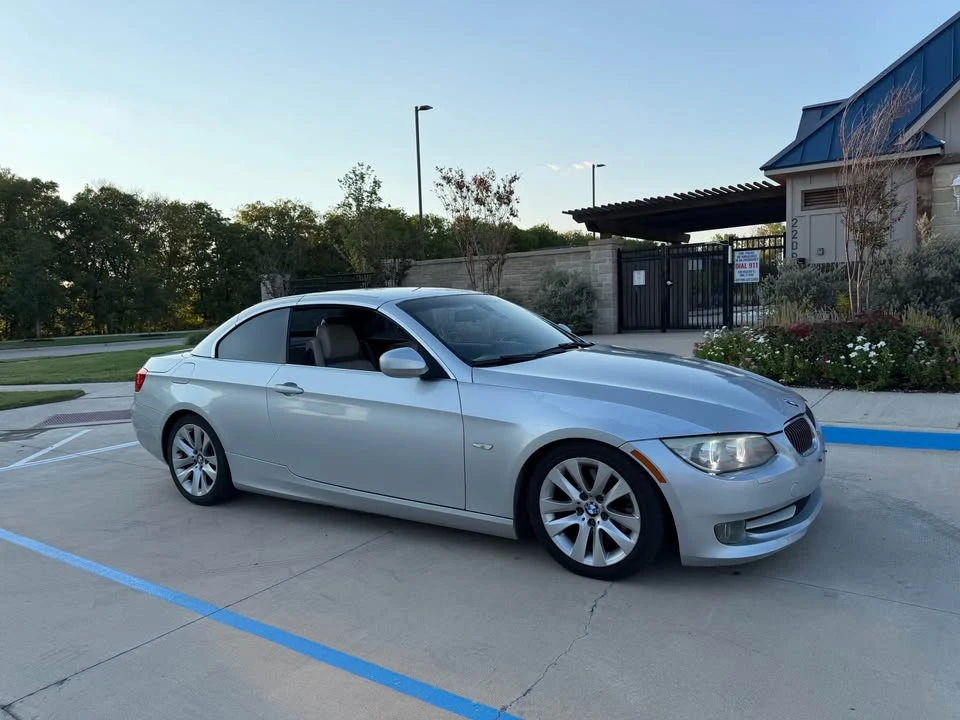 2012 BMW E93 3 Series Convertible - Image 4 of 11