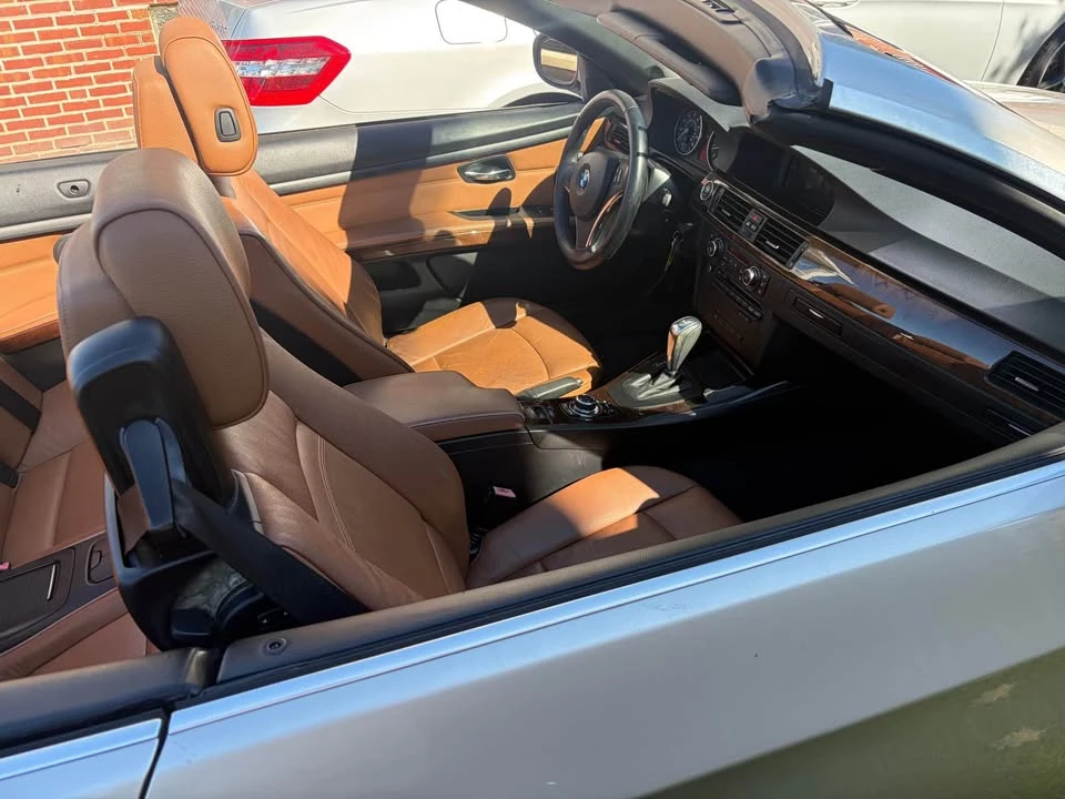 2012 BMW E93 3 Series Convertible - Image 6 of 9