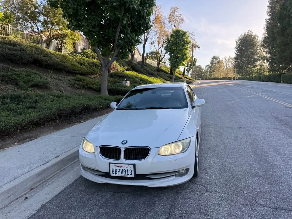 2012 BMW E93 3 Series Convertible - Image 2 of 19